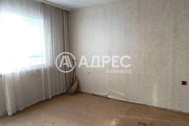 Vânzare - Apartament în Hale,  Iambol