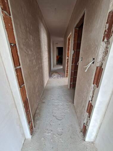 Verkauf - Wohnung in Zentar,  Targowishte