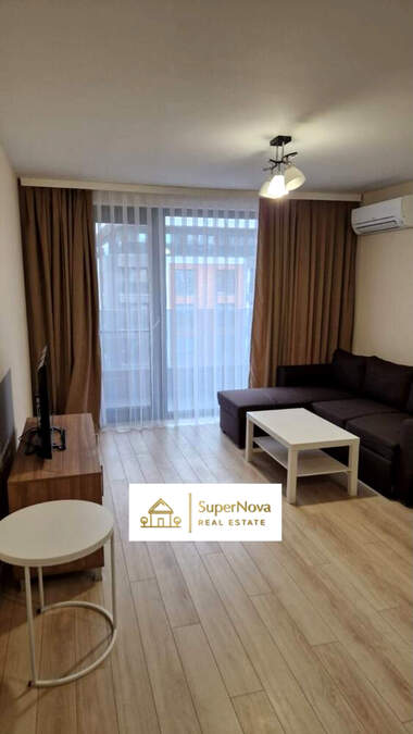 Închiriere - Apartament în Hristo Smirnenski,  Plovdiv