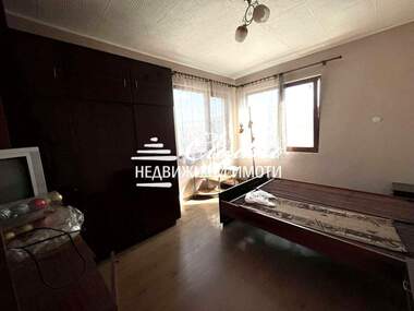 For sale - Floor of a house in Veliki Preslav,  Shumen