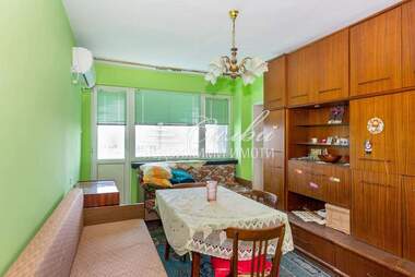 Vânzare - Apartament în Dobrudjanski,  Șumen