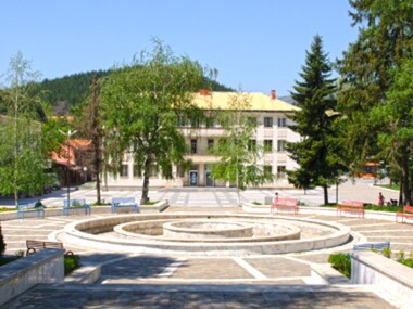 Properties Godech