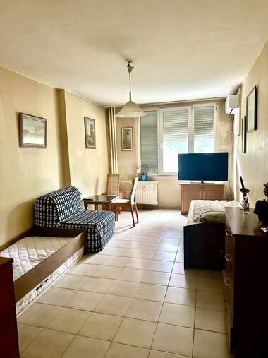 Miete - Wohnung in Banischora,  Sovia