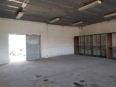Продажба - Промишлено помещение/Автосервиз/Складово помещение/Склад в Промишлена зона-Изток,  Хасково