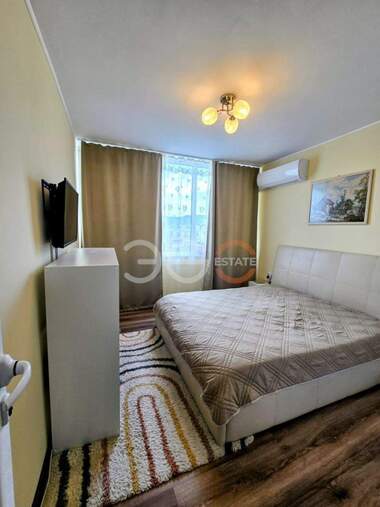Продажба - Апартамент в Спортна зала,  Варна