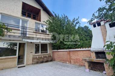 For sale - House in Batulia,  Sofia Oblast
