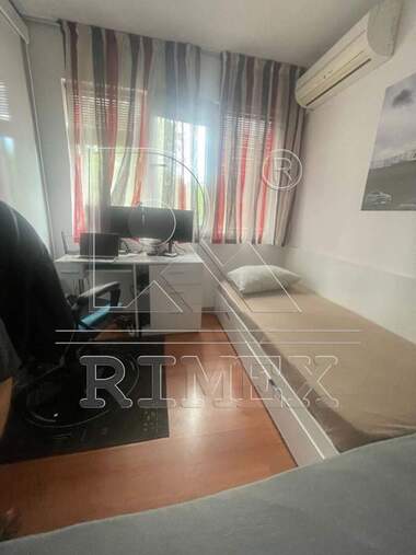 For rent - Apartment in Mladejki halm,  Plovdiv