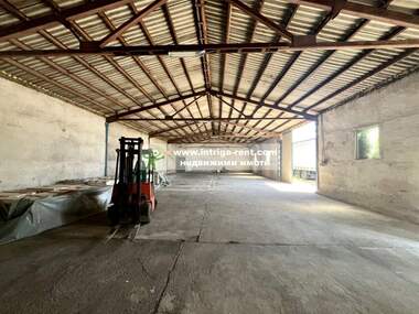 For rent - Storage/Warehouse/Repair shop/Storage Unit in Promishlena zona-Iug,  Haskovo