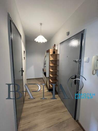 Verkauf - Wohnung in Mladost 1,  Warna