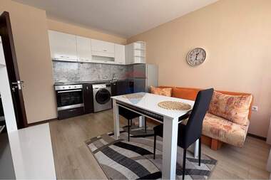 Închiriere - Apartament în Pobeda,  Varna