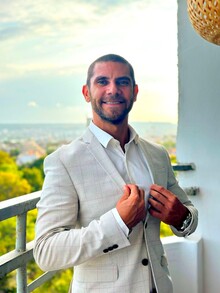 Damian Ialamov