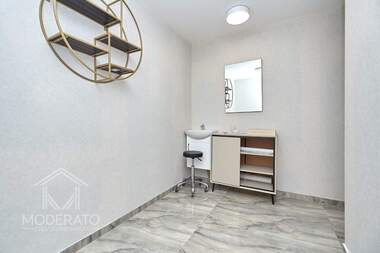 Vânzare - Salon de frumusețe/Birou/Magazin/Depozit/Cabinet de stomatologie în Țentăr,  Burgas