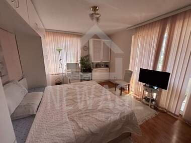 Vânzare - Apartament în Sfinții Constantin și Elena,  Varna