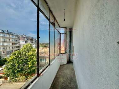 For sale - Apartment in Center,  Dobrich