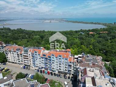 For sale - Apartment in Lazur,  Burgas