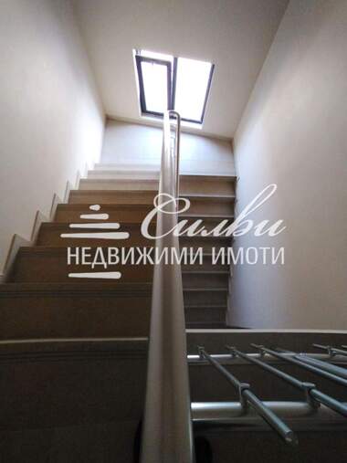 Продажба - Апартамент в Гривица,  Шумен