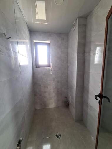 Închiriere - Apartament în Mladejki hălm,  Haskovo