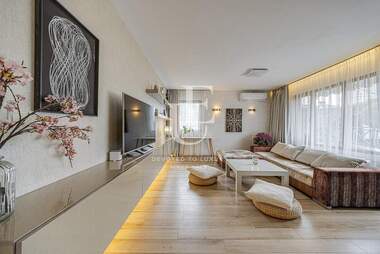 Продажба - Апартамент във В.З. Американски колеж,  София