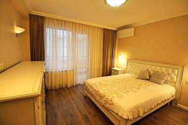 Miete - Wohnung in Lazur,  Burgas