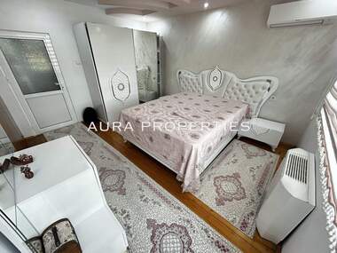 Închiriere - Apartament în Varoș,  Razgrad