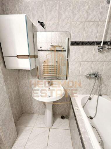 Vânzare - Apartament în Kolhozen pazar,  Varna