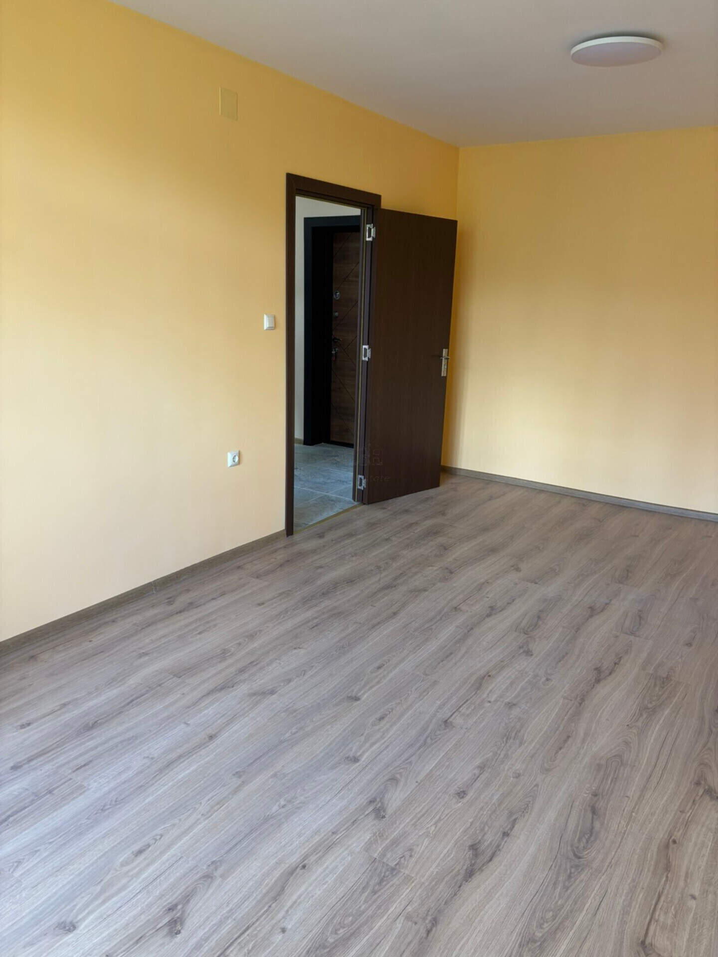 Dreizimmer Wohnung in Tri tschutschura-üg, Stara Sagora – Foto 4