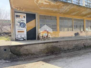 For rent - Storage in Promishlena zona - Zapad,  Veliko Tarnovo