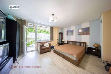 Vânzare - Apartament în Aprilți,  Lovece