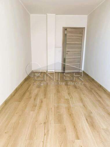 Vânzare - Apartament în Vinița,  Varna