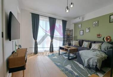 Miete - Wohnung in Wazrajdane 3,  Warna