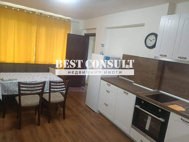 Închiriere - Apartament în Hășove,  Ruse