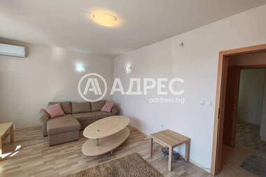 Închiriere - Apartament în Lagera,  Sofia