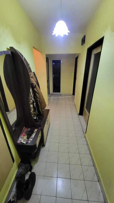 Vânzare - Apartament în Drujba 3,  Ruse