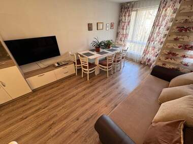 Închiriere - Apartament în Țentăr,  Burgas