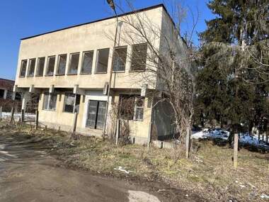 Продажба - Промишлено помещение в Угърчин,  Ловеч