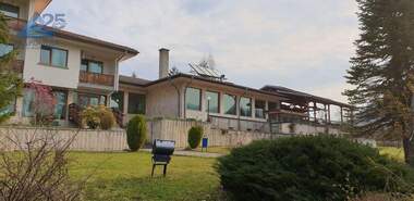 Vânzare - Hotel în Aprilți,  Lovece