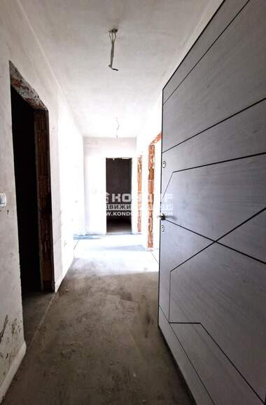 Vânzare - Apartament în Kărșiaka,  Plovdiv