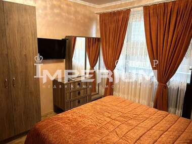 Închiriere - Apartament în Liatno kino Trakia,  Varna