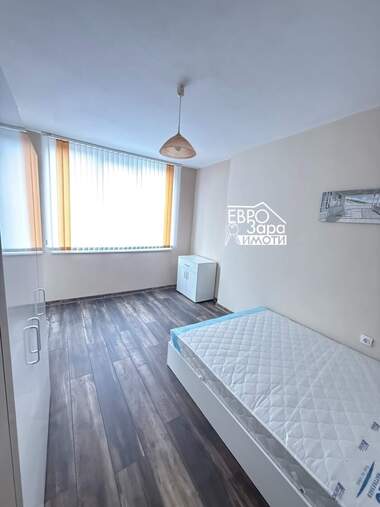 Închiriere - Apartament în Opălceenski,  Stara Zagora