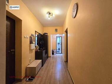 Închiriere - Apartament în Ideal City Center,  Pleven