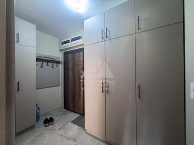 Miete - Wohnung in Mladost 2,  Warna