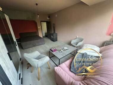 For sale - Floor of a house in Dimitrovgrad,  Haskovo