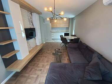 Închiriere - Apartament în Bratia Miladinovi,  Burgas
