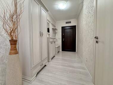 Închiriere - Apartament în Lazur,  Burgas