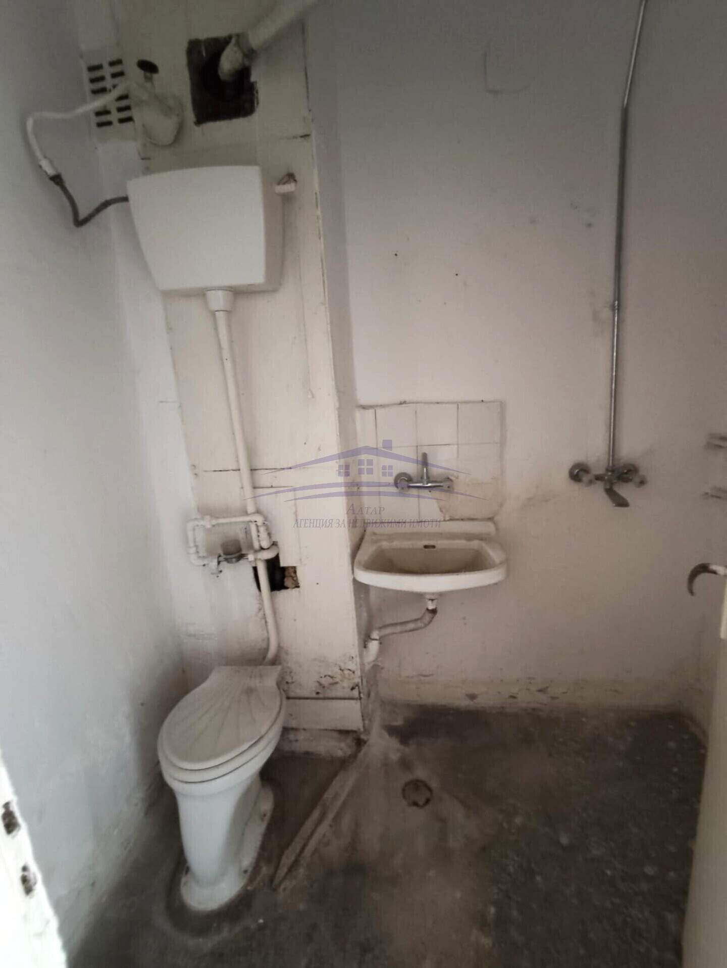 Двустаен Апартамент в Запад-2, Търговище – снимка 7
