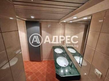 Ενοίκιο - Γραφείο σε Център,  София
