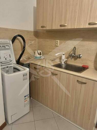 Kira - Apartman olarak Pogrebi,  Varna