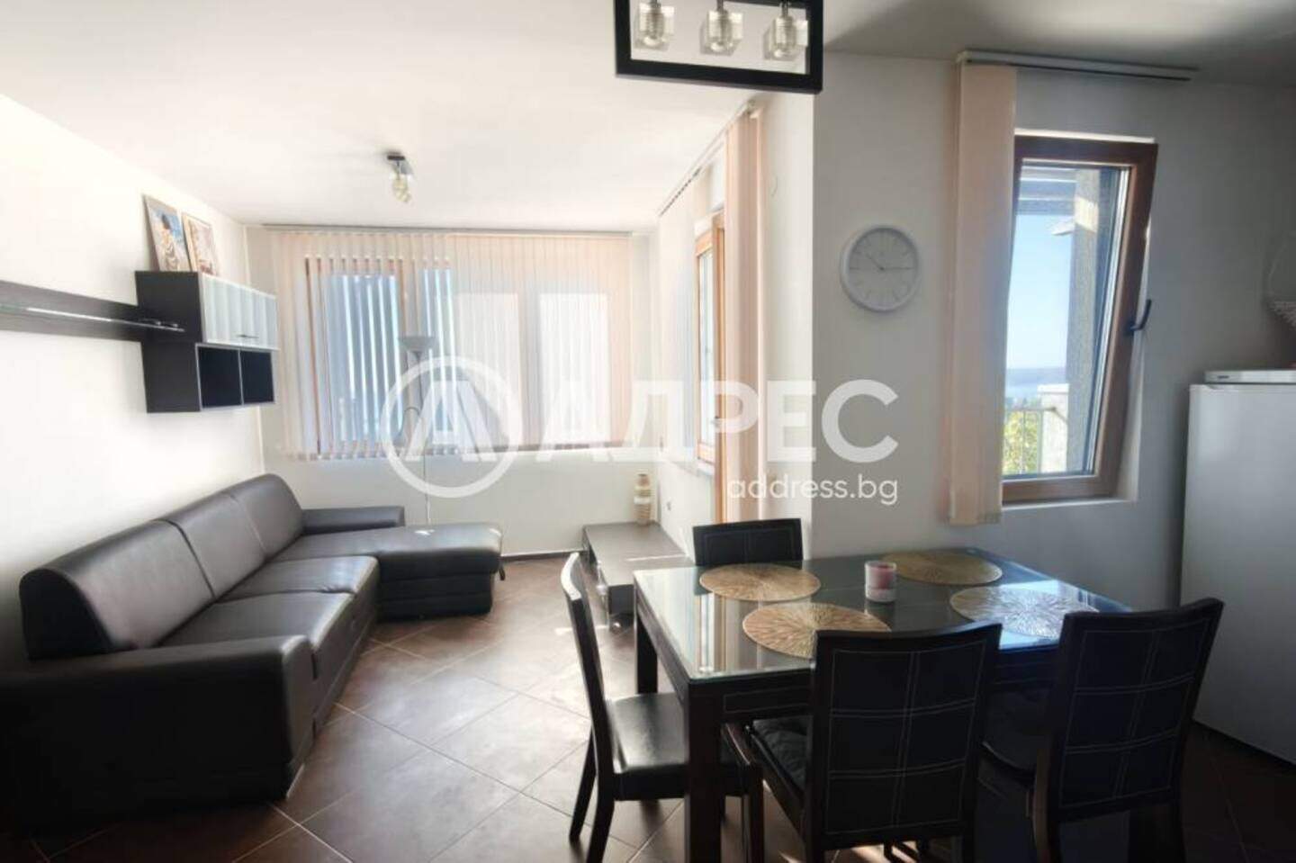 Двустаен Апартамент в Траката, Варна – снимка 3