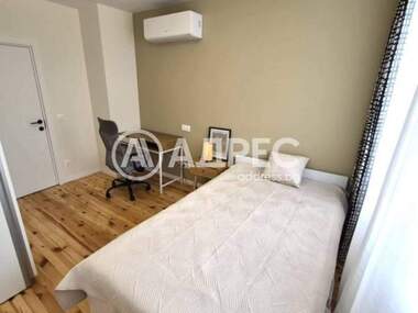 Închiriere - Apartament în Center,  Sofia