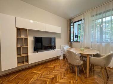 Miete - Wohnung in Zentar,  Burgas
